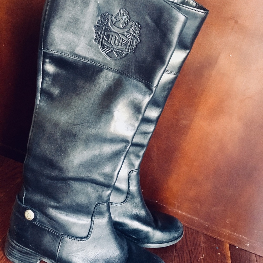 Black riding style boots